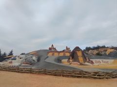 -彩色沙林风景区