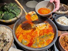 酸汤鱼-毛辣果·酸