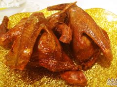 乳鸽 -唐宫海鲜舫