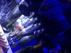 -简奥斯汀·赫本酒吧