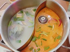 -樾餐厅泰式海鲜火锅(民歌湖店)