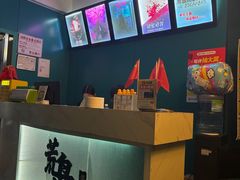 -荒岛实景沉浸密室(江汉路1店)