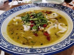 酸菜鱼-北门饭店(三香路店)