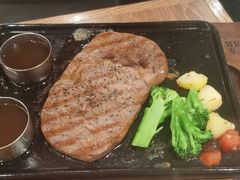 -必胜客(打浦桥日月光店)