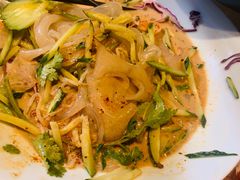 -关东小磨东北菜(上海长风大悦城店)