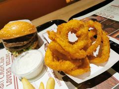 -The Habit Burger Grill 哈比特汉堡(复兴soho店)