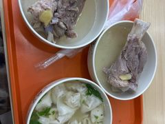 -周震馄饨
