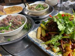 -乐山食古香跷脚牛肉