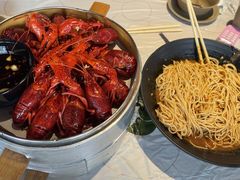 -巴厘龙虾·榜首油焖大虾(音乐学院·沿江酒馆店)