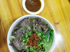 -华威达牛庄(黄埔大道西店)