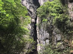 -龙水峡地缝景区