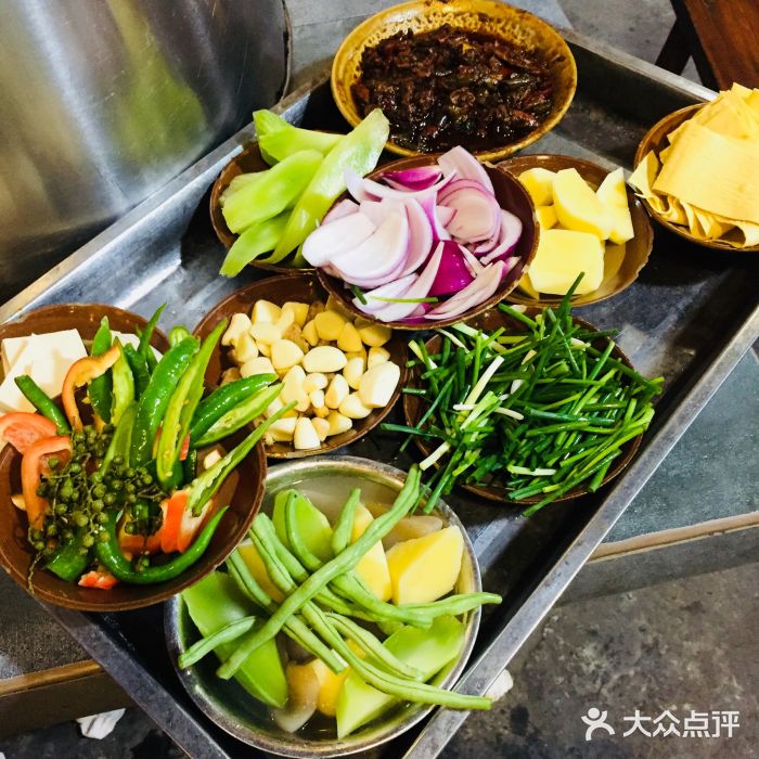 咊记茅草棚柴火鸡(乌当店)图片
