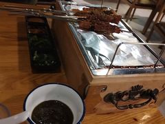 -烤满分·东北烧烤(首经贸店)