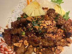 -大头虾越式风味餐厅(光明广场店)