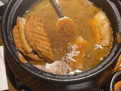 -卢大鲜鱼头捞饭(美利广场店)