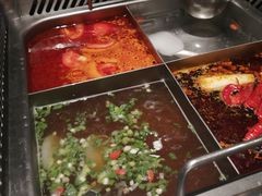 -海底捞火锅鲜切牛肉主题店(长寿路店)