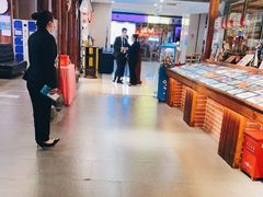 -宝燕海货工场(长江国际店)