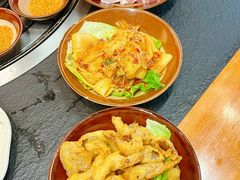 -阿山卓·野生菌火锅·纳西火塘烤肉