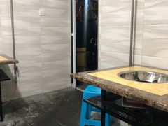 大堂-石灰市毛记烧鸡公(解放碑店)