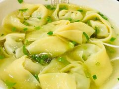 汤馄饨-潘国仙耳光馄饨(黄家阙路店)
