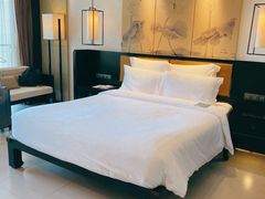 -三亚湾海居铂尔曼度假酒店