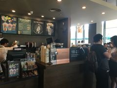 -星巴克臻选(深圳龙华红山天虹店)