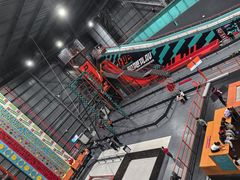 -极限PLAY运动娱乐新世界·团建派对表演休闲馆·室内高空游乐园