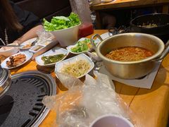 -唯成•韩国炭火烤肉 유성고기