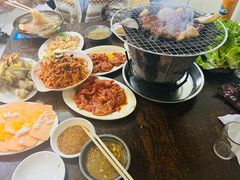 -韩风烤牛肉冷面店