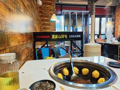 -哈尔滨烧烤·山河村铁锅炖(交大店)
