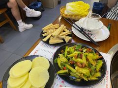 -曹丞相·地锅鸡·地锅鱼(武林店)