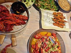 -巴厘龙虾·榜首油焖大虾(音乐学院·沿江酒馆店)