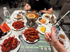 -金马门国际美食百汇(珞喻路店)