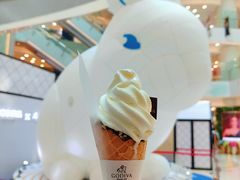 大白兔冰淇淋-GODIVA(王府井apm店)