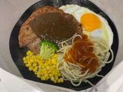 -汤姆家的牛排意面披萨(新城市广场店)