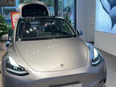 -TESLA 特斯拉(上海太古汇体验店)