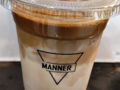 拿鐵-Manner Coffee(芮欧百货店)