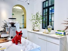 -Fridi Patisserie Cafe