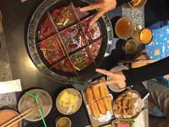 -疯狂的筷子老灶九宫格火锅
