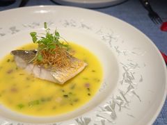 -弦月窗LUNETTE BY AMANDA(复兴路店)