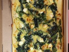 -必胜客(宝杨路宅急送店)