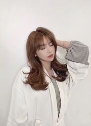 -东秀护肤造型