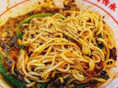 -叶伟胡辣壳面(两路口店)