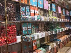 零售区-VENCHI 闻绮(北京国贸商城店)