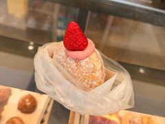 -85度C(生甜甜圈研究工坊·上海平凉店)