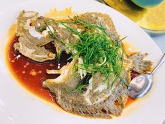 -五谷芳乳鸽王(海景店)