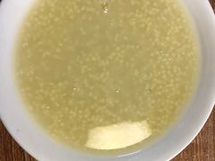 小米粥-宝瑞门钉肉饼店