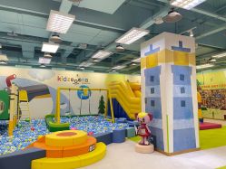 -莫莉幻想儿童乐园(三河燕郊永旺店)