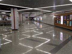 -上海游泳馆(地铁站)