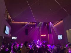 -TZ House音乐现场(来福士中心店)